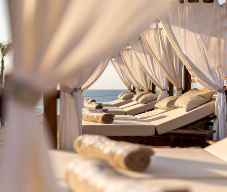 Balinese bed Cap Negret Hotel Altea, Alicante